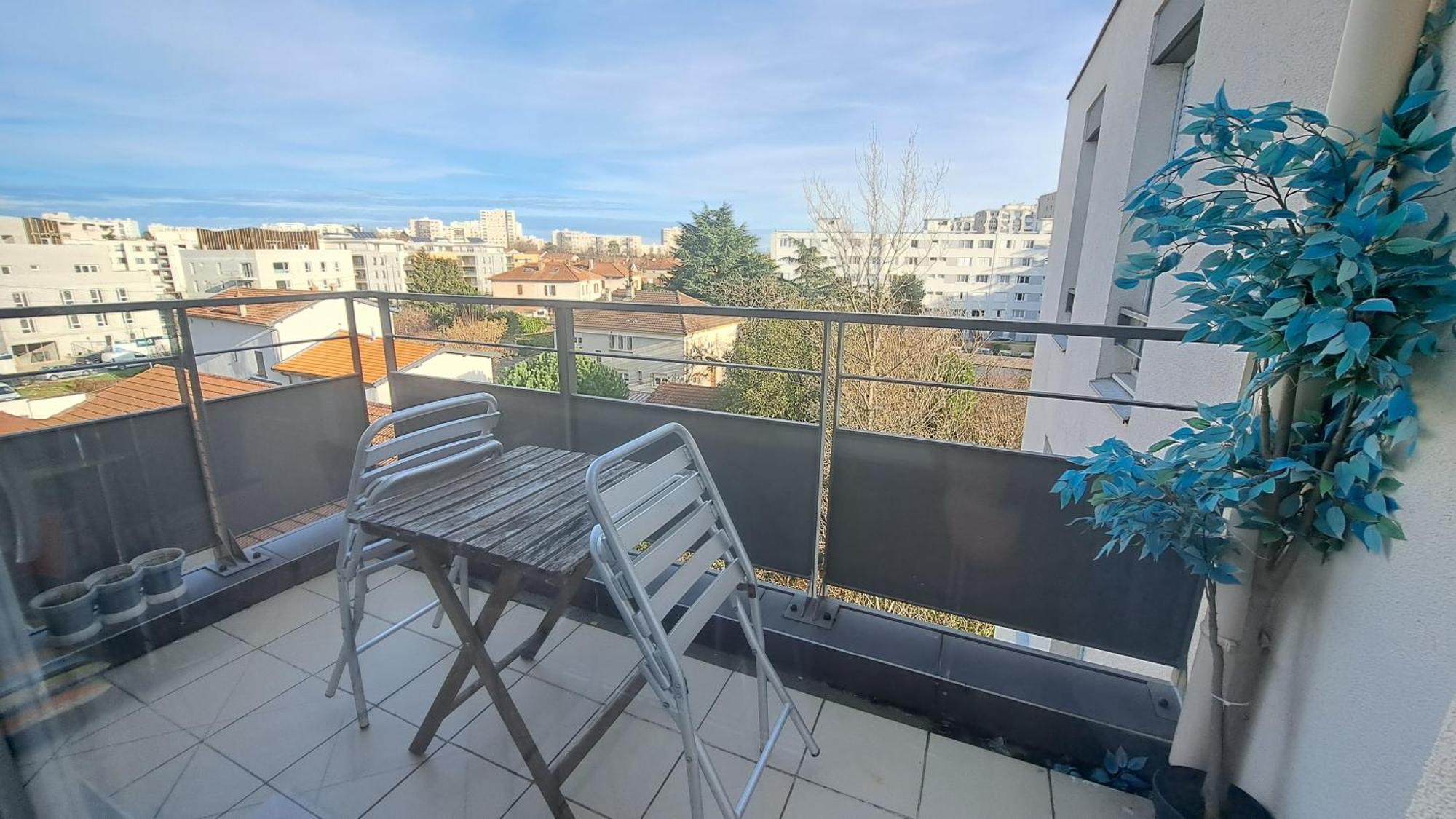 Appartement Cosy 3 Pieces Avec Garage Privatif Сен-Приест Экстерьер фото